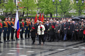 Подвиг народа бессмертен